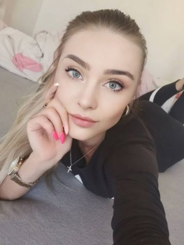 Моника